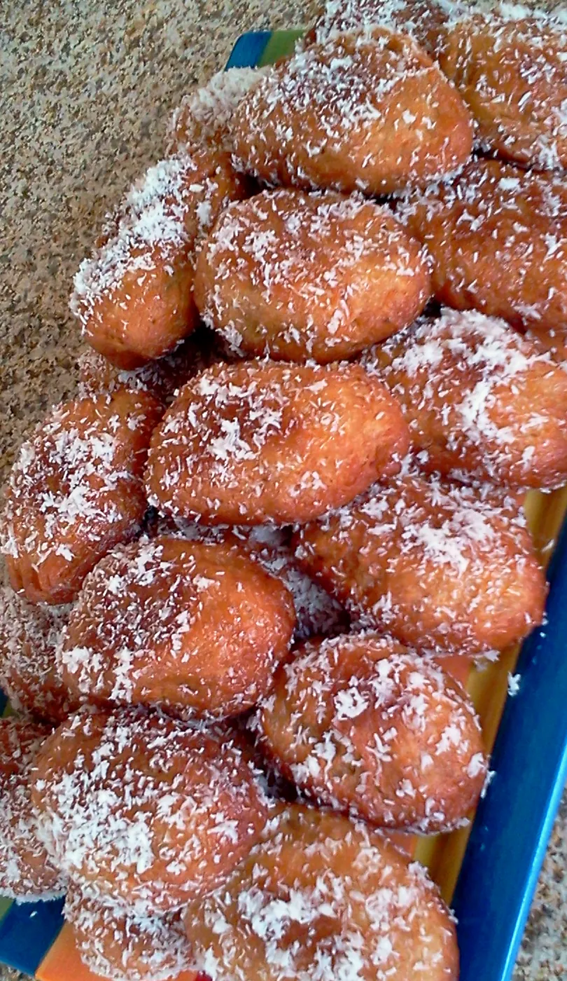 Coconut dusted koeksisters